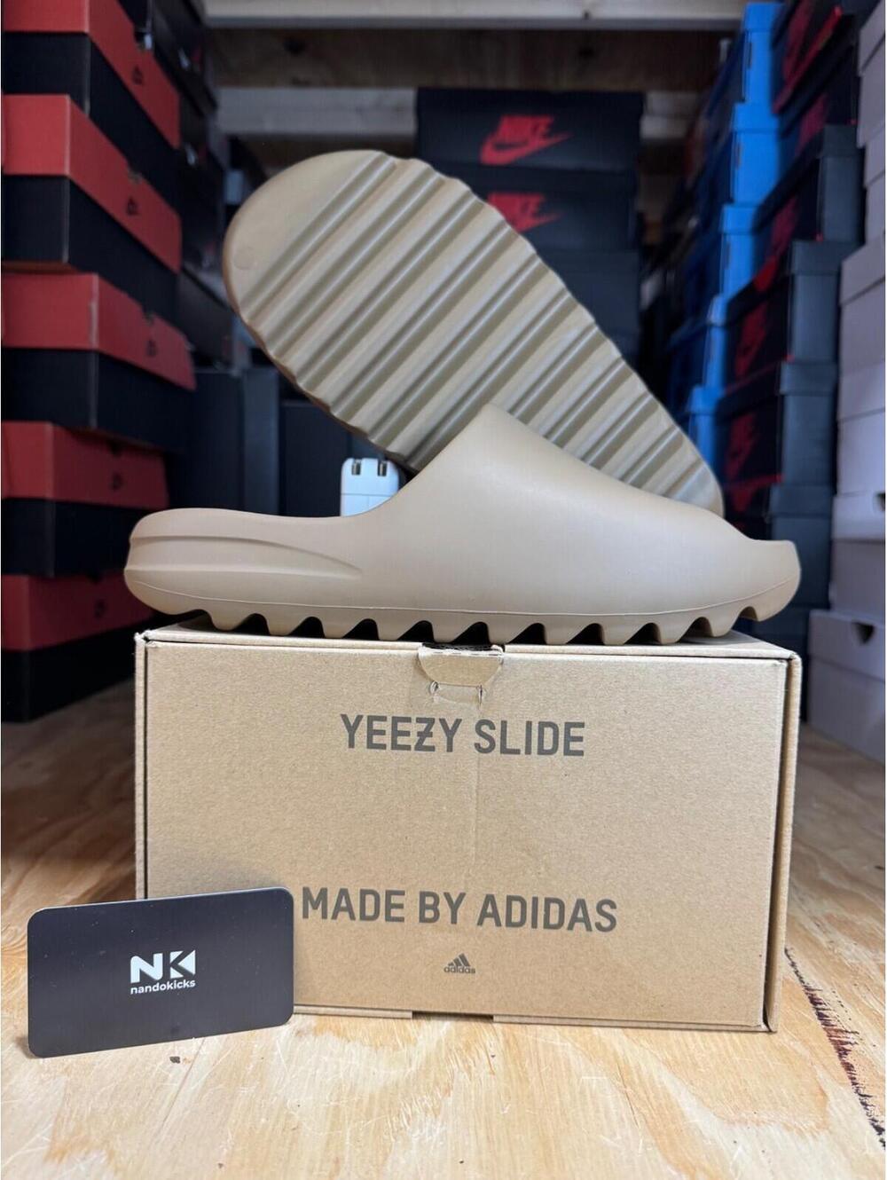 Adidas Yeezy Slides 'Core' 2021 MENS SZ 10